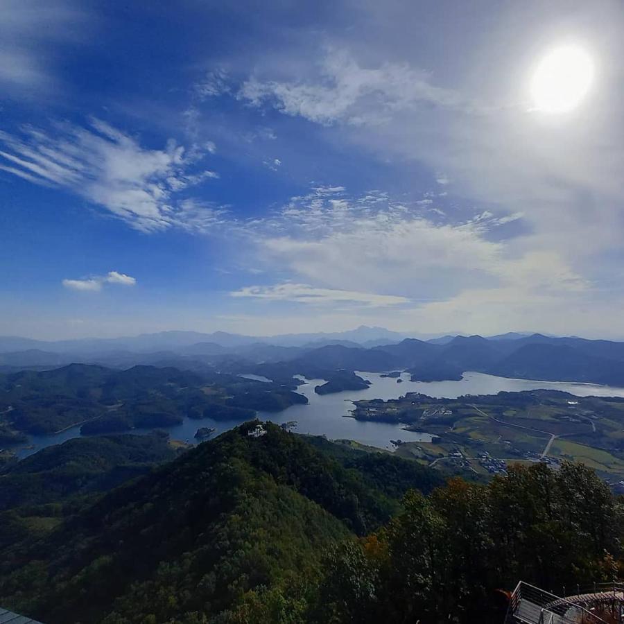 Chamjoeun Pension Chech'ŏn Esterno foto