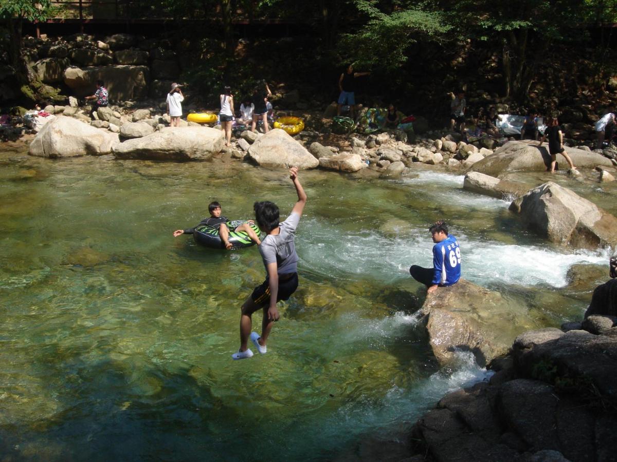 Chamjoeun Pension Chech'ŏn Esterno foto